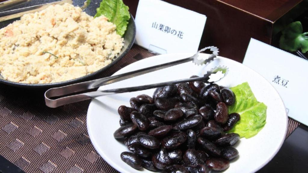Gensen Yunoyado Sennotani Hotel Минаками Екстериор снимка